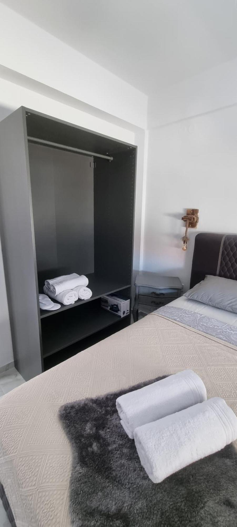 Ellis-Suites Nea Peramos Kavala Екстериор снимка