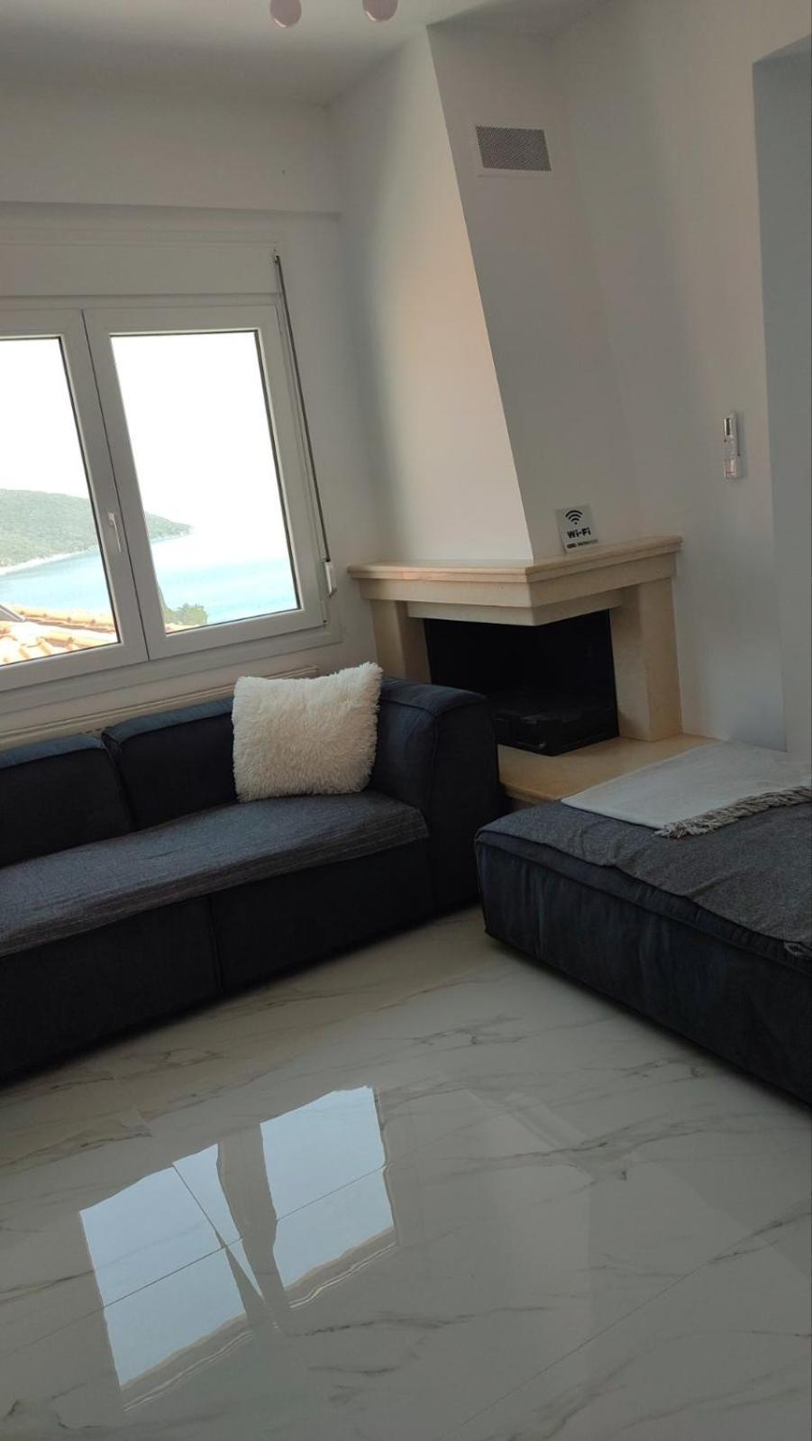 Ellis-Suites Nea Peramos Kavala Екстериор снимка