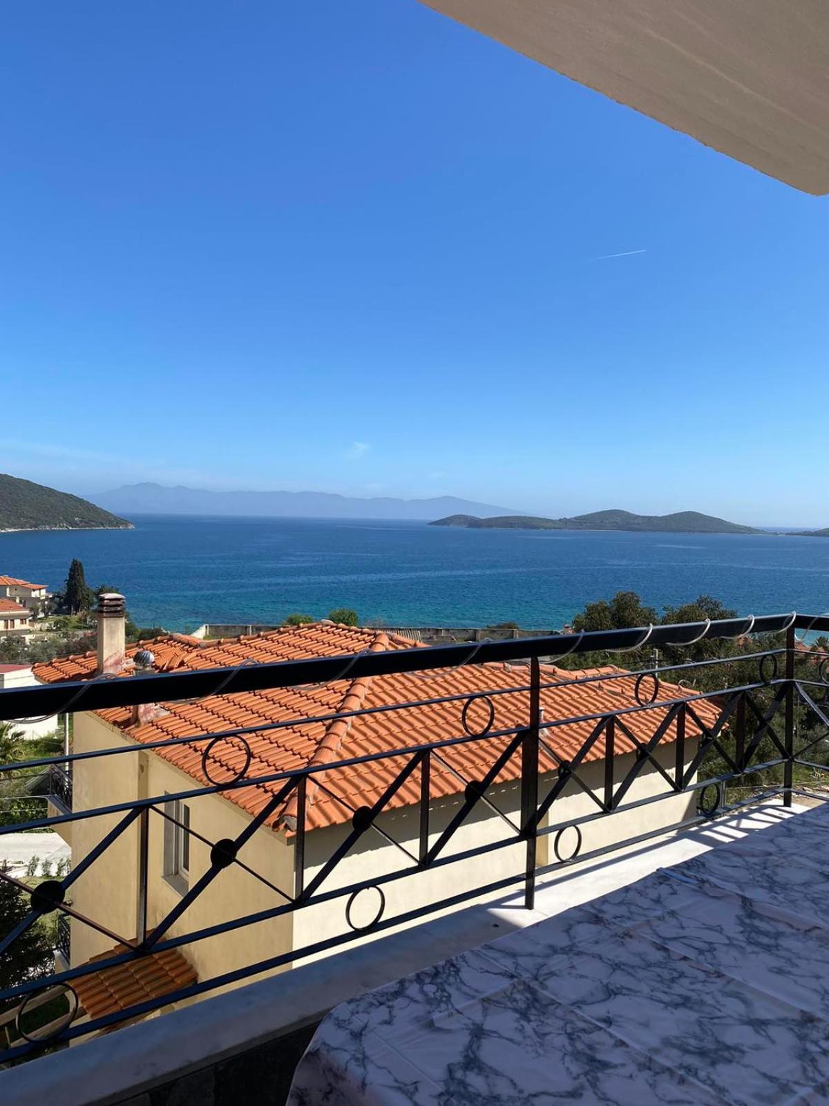 Ellis-Suites Nea Peramos Kavala Екстериор снимка